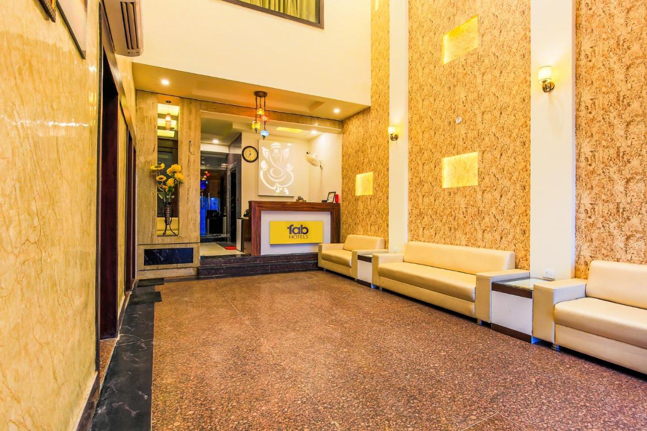Fabhotel Star Of Taj Restobar Fatehabad Road Agra  Bagian luar foto